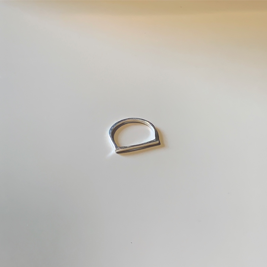 Half ellipse light ring